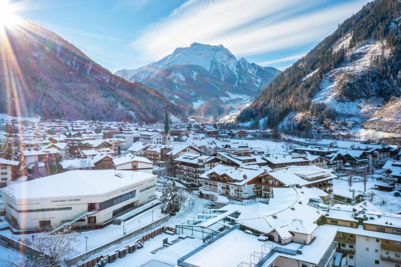 Hotel Berghof Mayrhofen Gmbh Exterior foto
