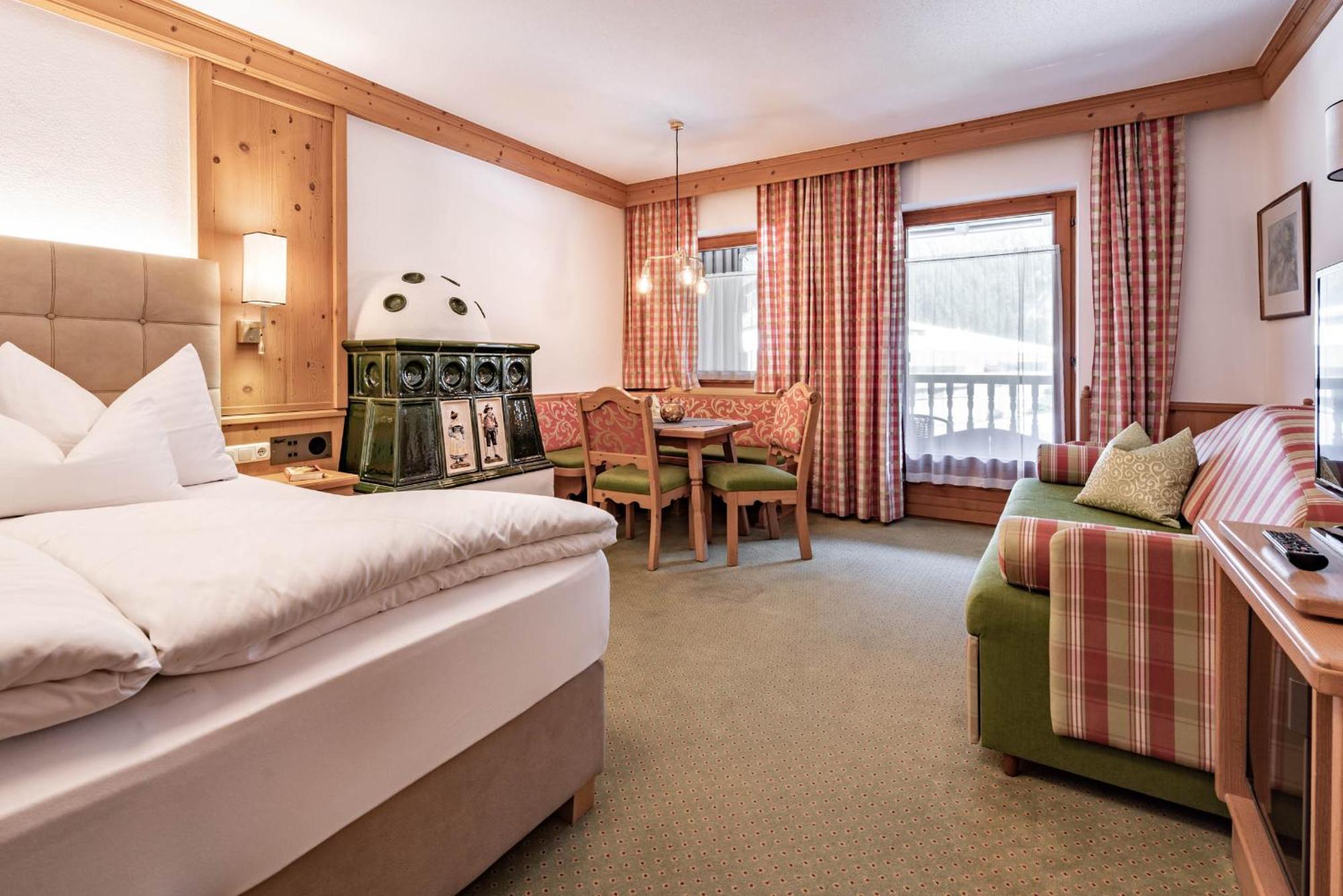 Hotel Berghof Mayrhofen Gmbh Habitación foto